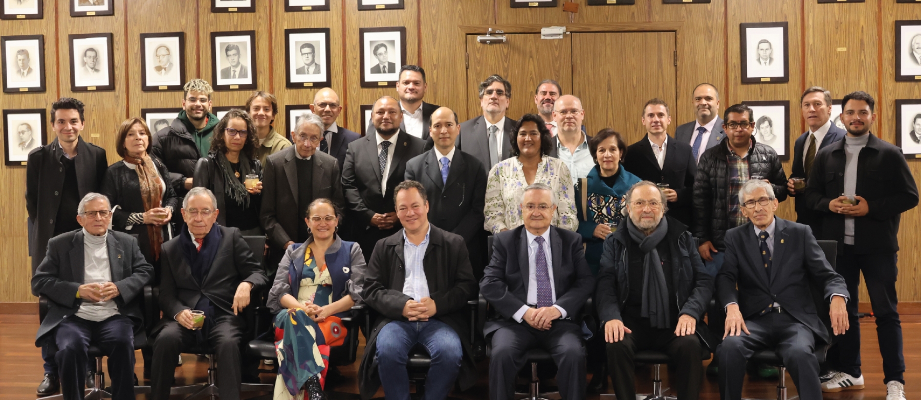 Celebrando la trayectoria: homenaje a los decanos de la Facultad de Ingeniería y despedida emotiva de la Decana saliente