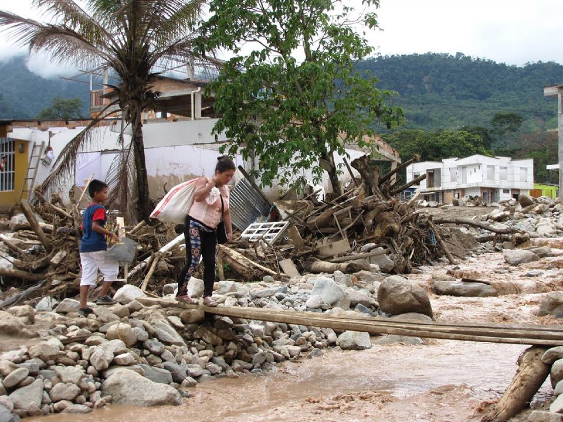 “Reprimir la dinámica de la naturaleza es generar condiciones para los desastres”, Gustavo Wilches